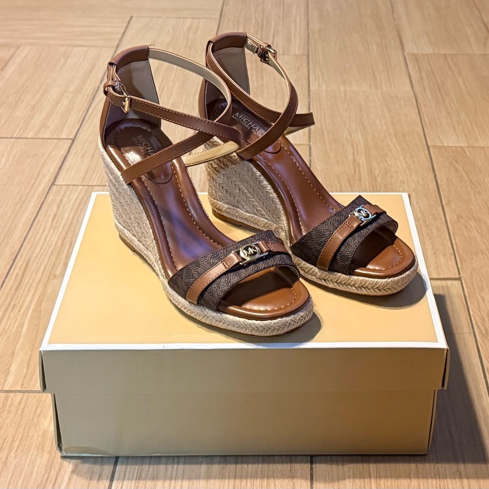 Michael Michael Kors Mandy Brown/Luggage Wedge Sandals, Size 6